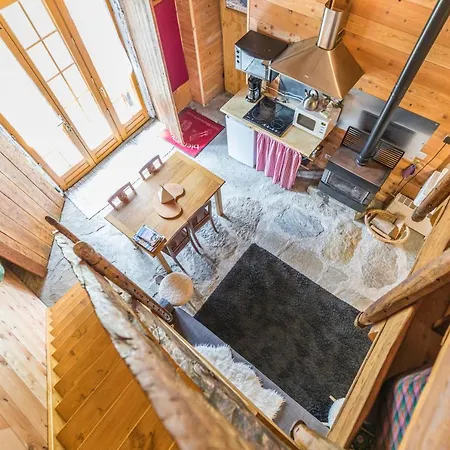 Les Tipis De Creve-coeur Bed & Breakfast